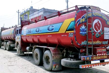 petrol_tanker_hfayLtEo9A