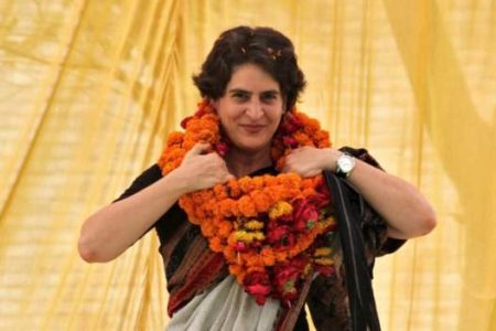 priyanka-gandi-pakrau
