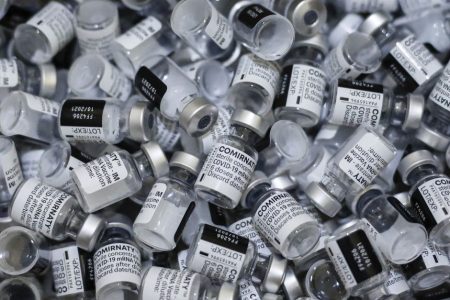 rk_vaccine-vials_020921