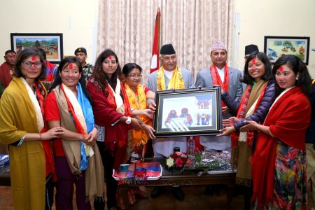 samman_everest_jr_Bb26JdgCvr