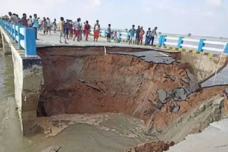 sattarghat_bridge_rcLaUm9JLk