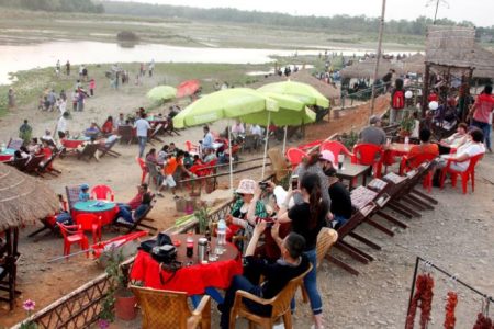sauraha-1