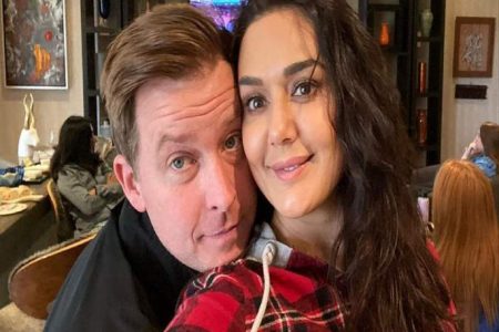 thequint-2020-03-c0e97591-06f9-4c62-aa22-3a1ebe56bbea-preity-hubby-202111722711_202111282410