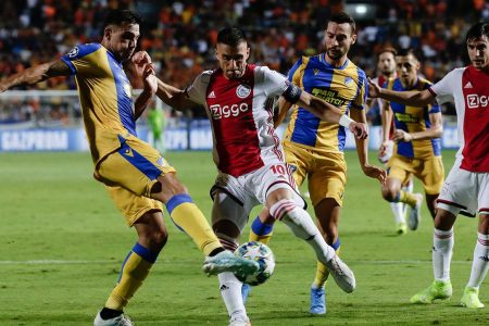 watch-ajax-vs-apoel-nicosia