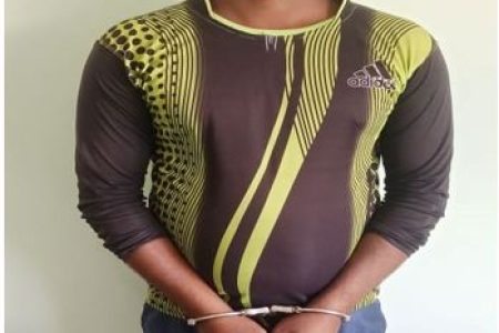 जमाल भन्ने तालिम मन्सुरीलाई पेस्तोल सहिर पक्राउ